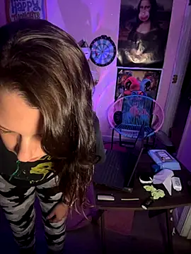 shortywidaphatty online show from October 6, 12:44 pm