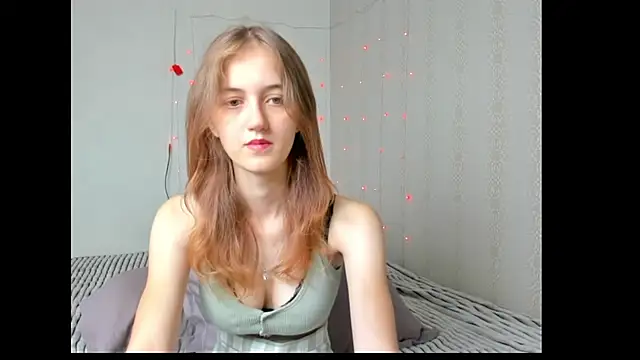 dreamy pollyyy online show from June 24, 5:28 am