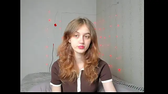 dreamy pollyyy online show from May 13, 6:46 pm