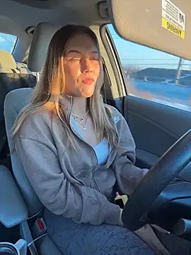 AllesandraLove online show from February 1, 10:30 pm