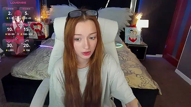 FoxyMayy online show from April 1, 1:41 pm