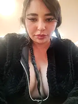 Bagiolett online show from April 2, 11:35 pm