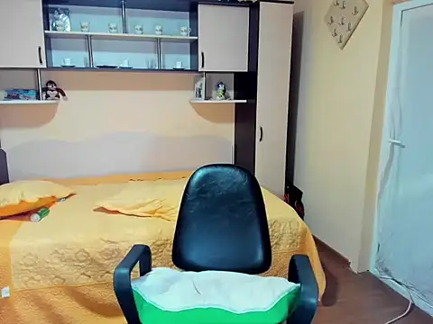 Soffy Skye online show from April 1, 8:59 am