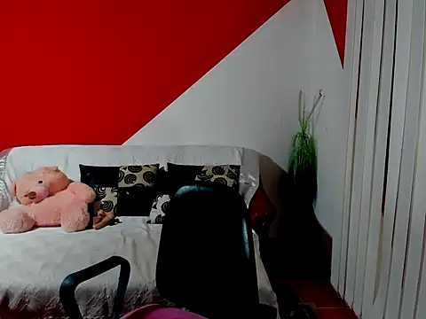 Soffy Skye online show from September 28, 4:52 am