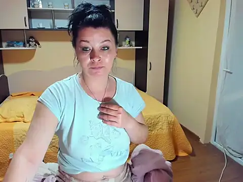 Soffy Skye online show from April 7, 4:47 am