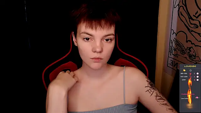 KrisNeal online show from November 15, 8:48 am