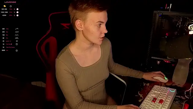 KrisNeal online show from October 19, 10:06 am