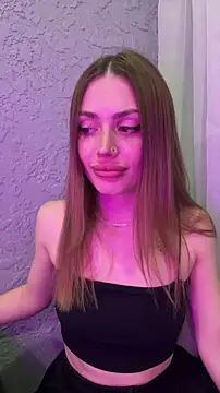 Elizabeth Tay online show from February 25, 6:06 pm