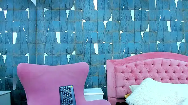 EvelynBun online show from January 8, 1:59 pm