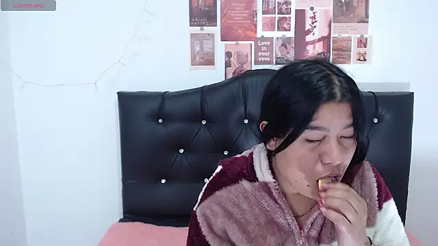 April Becker online show from March 25, 4:17 am