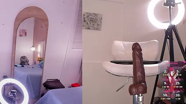 hannahst  online show from March 22, 8:26 pm