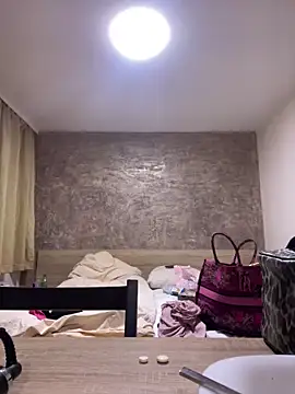 paulinaalatalo online show from February 4, 4:43 pm