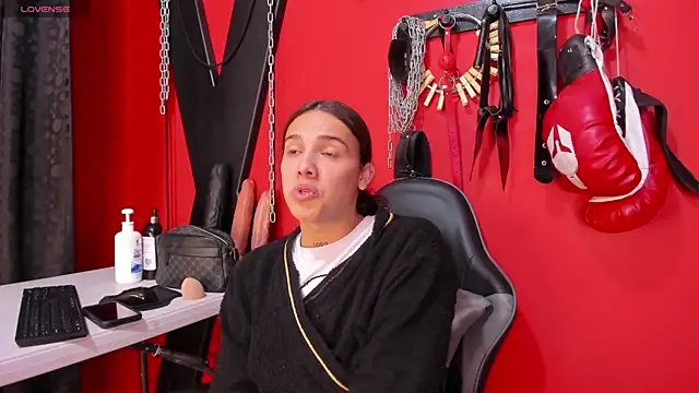 Almaazz online show from April 1, 8:17 pm