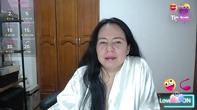 alexandraa19 online show from October 2, 4:17 am