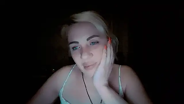 EmmaCat  online show from February 17, 5:56 pm