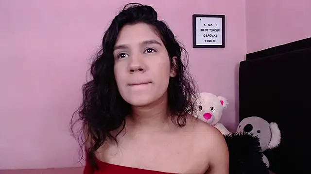 Lyria Diamond online show from October 3, 4:50 am