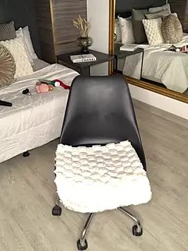 Amber Santana online show from April 4, 3:22 pm