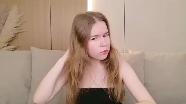 Alida Brice online show from April 14, 5:40 am