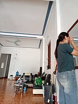 Na xx online show from October 2, 5:45 am