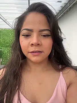 ROUSE SINCLAIR online show from November 26, 9:05 pm