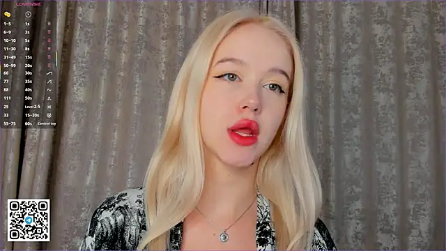 AlisiaYokel online show from September 24, 6:07 pm