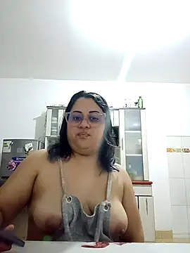 Chiki hot92 online show from November 8, 11:21 pm