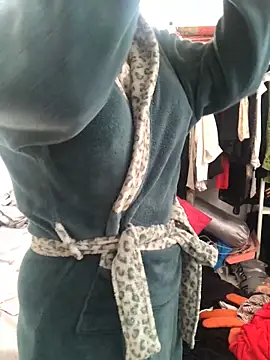 estradiolist online show from October 10, 4:39 am