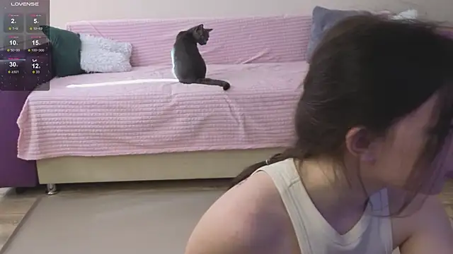 Gentle Ariel online show from June 3, 2:12 am