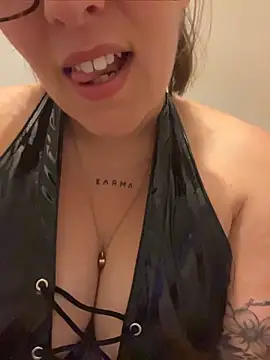 anonyme hot47 online show from May 5, 9:07 pm