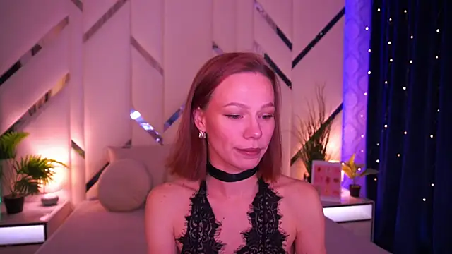 ShyySiren online show from February 22, 3:46 pm