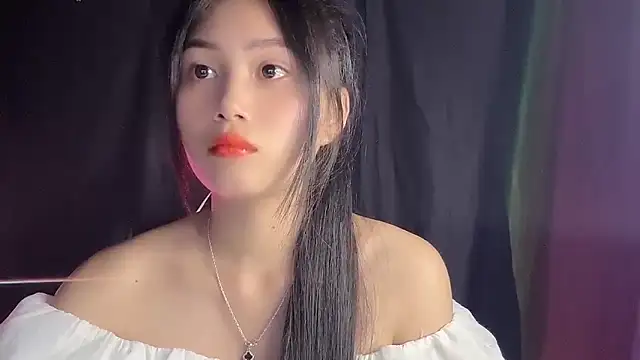 Lyly4757 online show from October 8, 2:32 pm