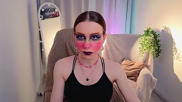 KarenSmitht online show from April 10, 4:46 pm