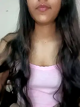 reetika6375 online show from December 14, 4:40 am