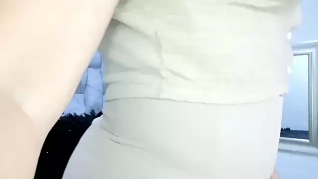 sofiagutierrez   online show from October 17, 3:10 am