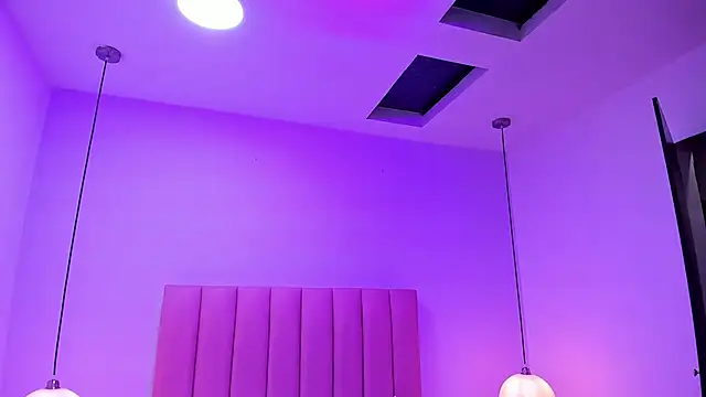 Amy Ferreira online show from October 14, 3:31 am