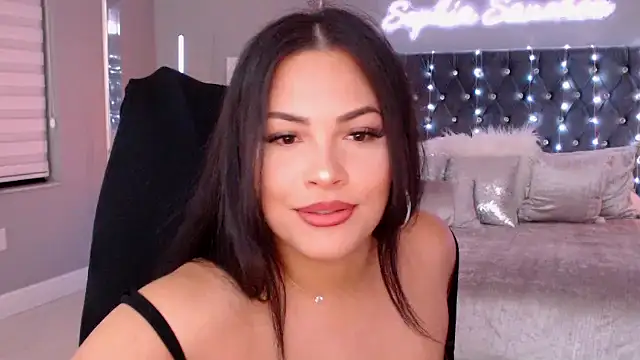 theofficialsophiasanchez online show from February 27, 5:29 am