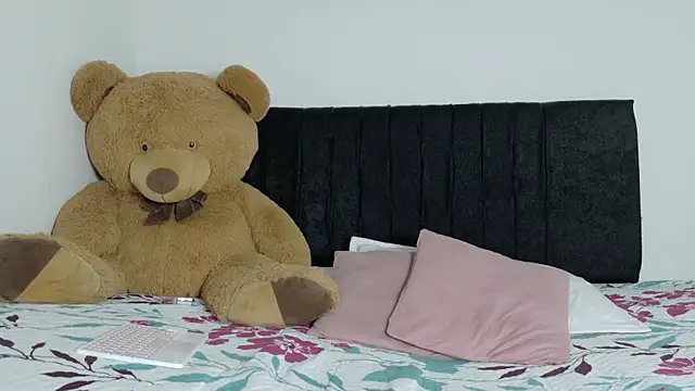 Natashaparker   online show from April 10, 8:48 pm