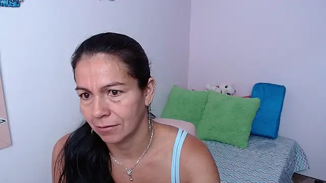 camilavargas  online show from February 23, 2:16 pm