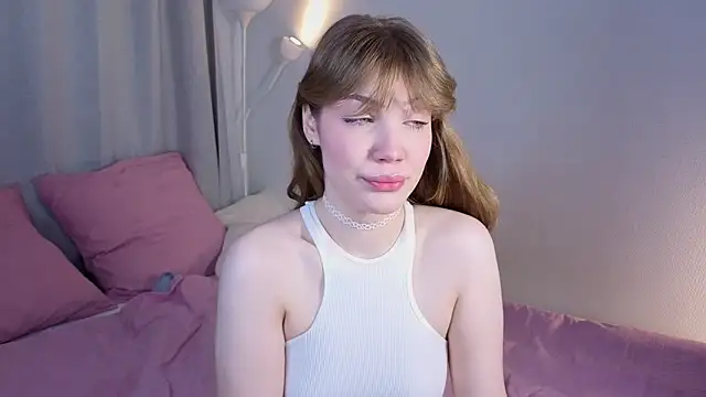 pienaple online show from February 19, 4:12 am