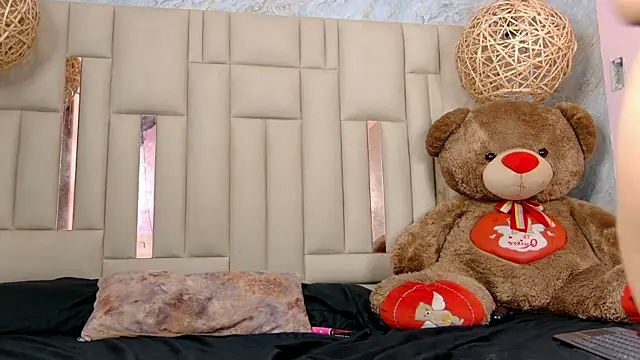 Dixiebelle online show from April 13, 3:52 am