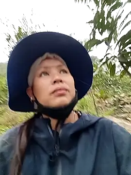 callistra online show from March 21, 9:03 am