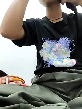 sassyishhu76 online show from April 15, 3:45 pm