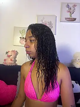 Suzanelee1 online show from January 7, 12:58 am