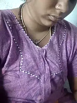 sweetqueen143 online show from December 17, 7:12 am