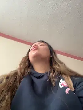 Aphrill online show from April 13, 9:04 pm