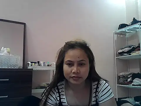 Amarrahlyn online show from July 14, 9:24 am