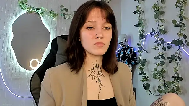 Elastikisss online show from April 17, 9:33 am