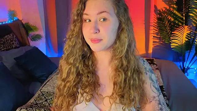 Elsie Cutties online show from June 3, 1:07 am