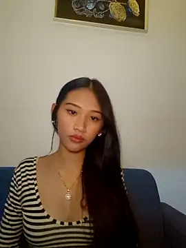 Bunny72772 online show from October 12, 3:47 pm