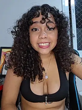 sweetamy326 online show from June 4, 10:25 pm